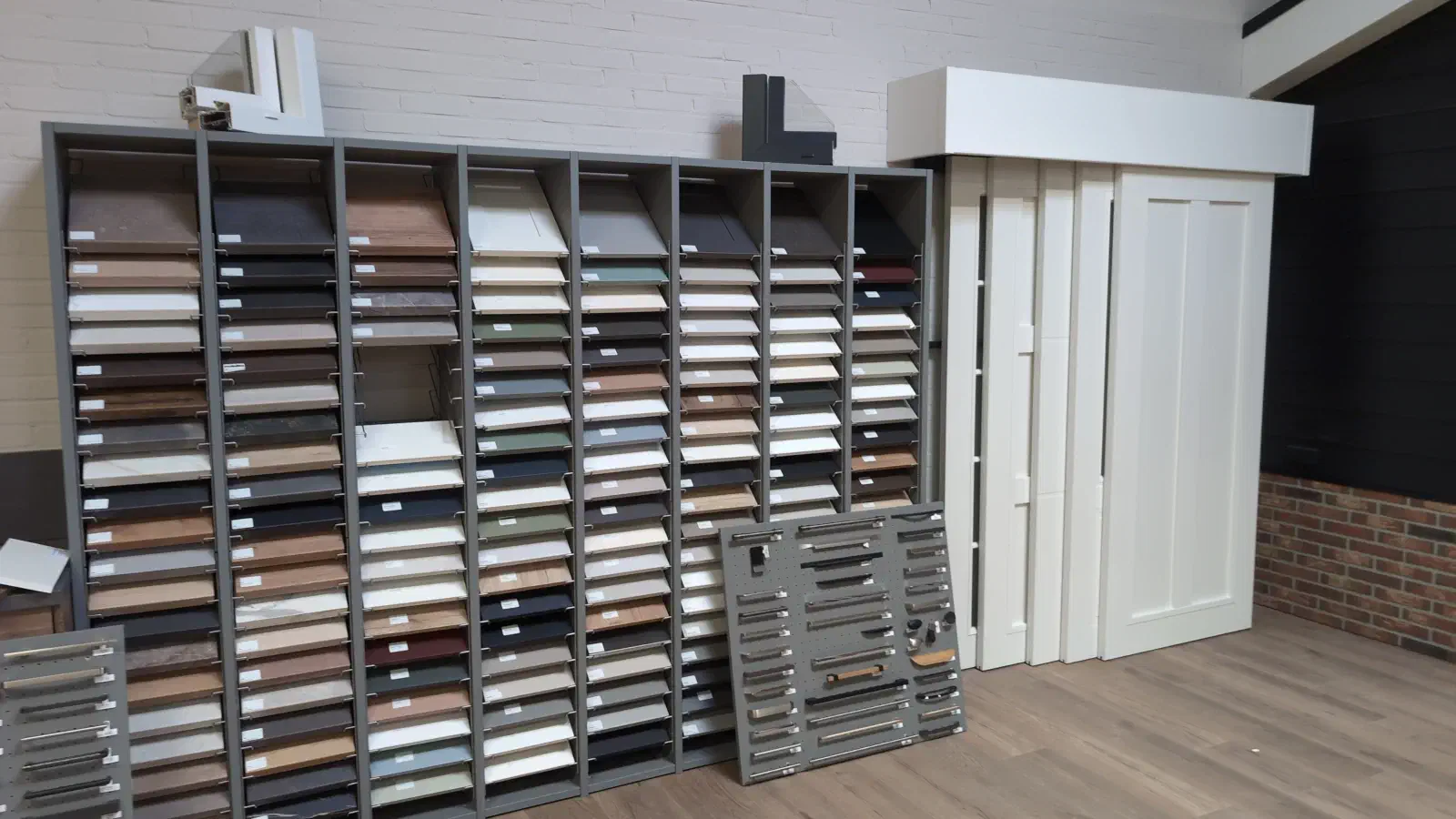 Materialenkeuze in onze showroom